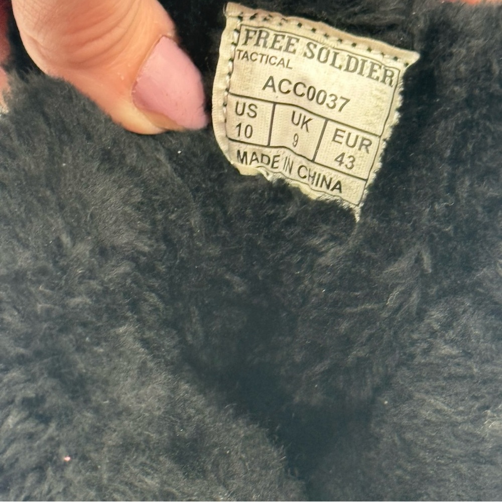 Free Solider Men's Winter Boots, lightly worn once -Size 10 Ships next day - Picture 8 of 9